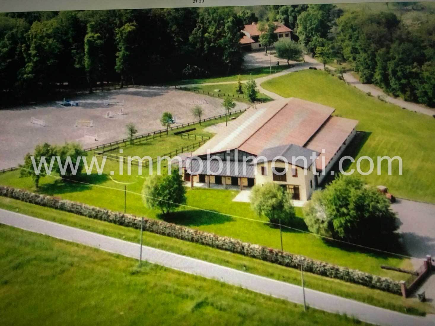 House in Biella - view 1