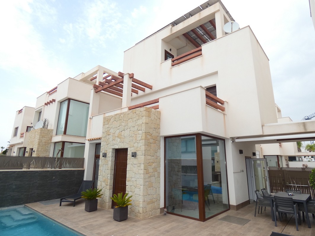 Villa in Ciudad Quesada - view 1