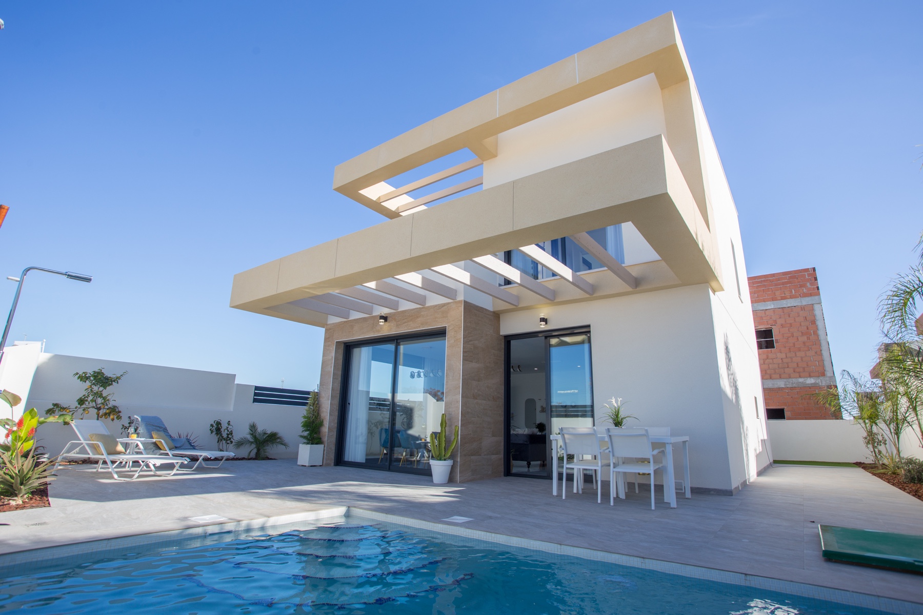 House in Los Montesinos - view 1