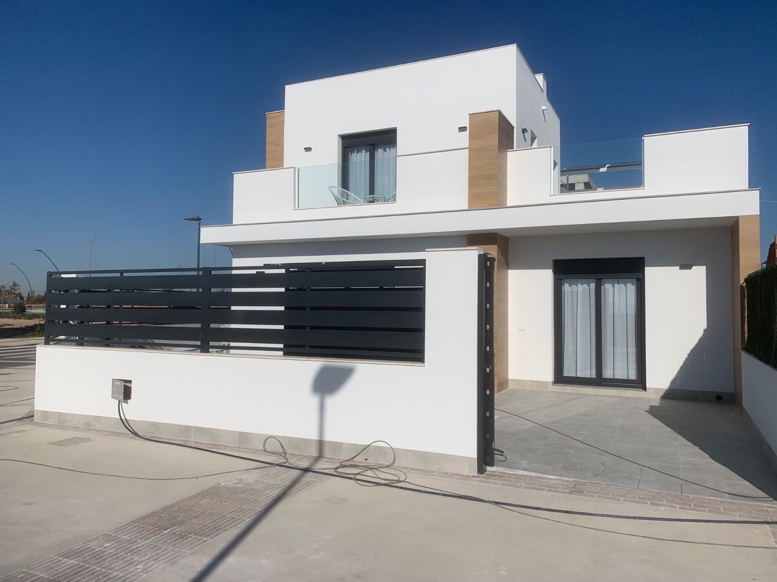 House in Roldan - view 1