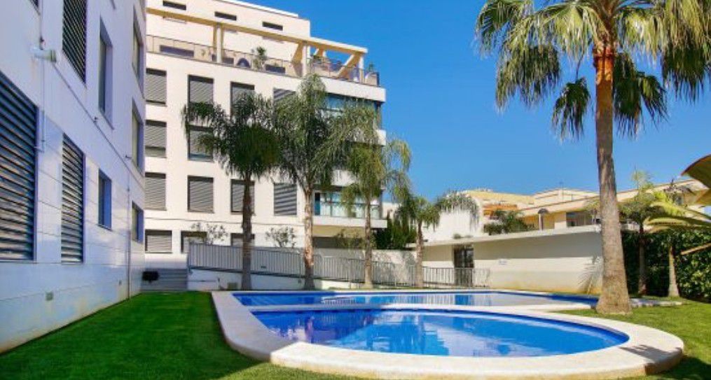 Apartment in Alicante - view 1