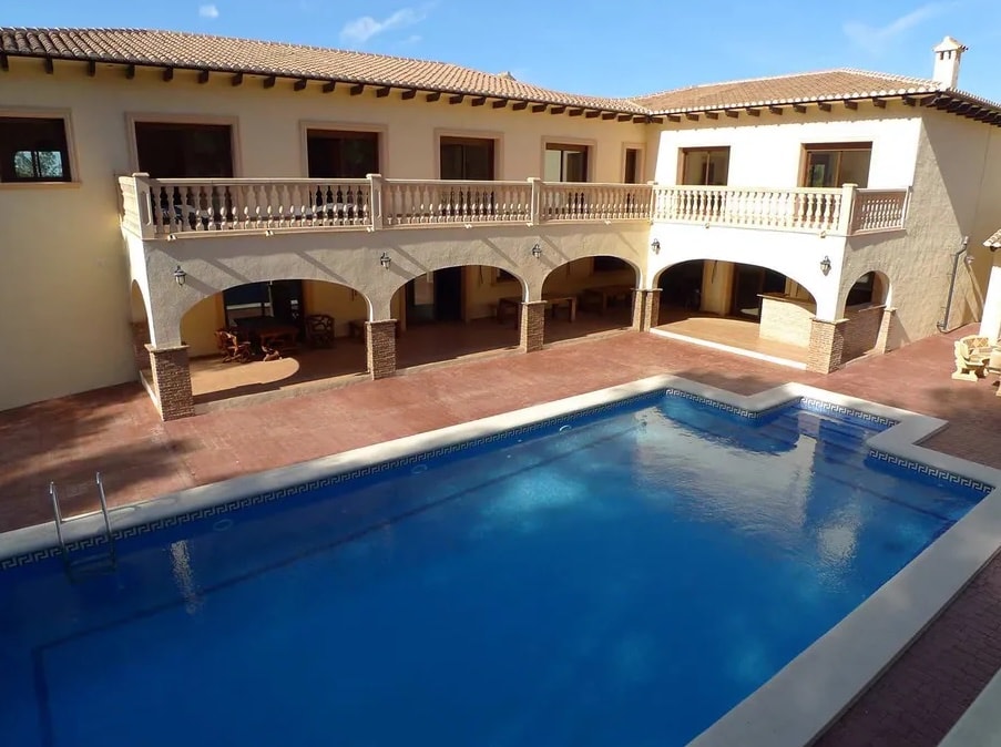 House in Alicante - view 1