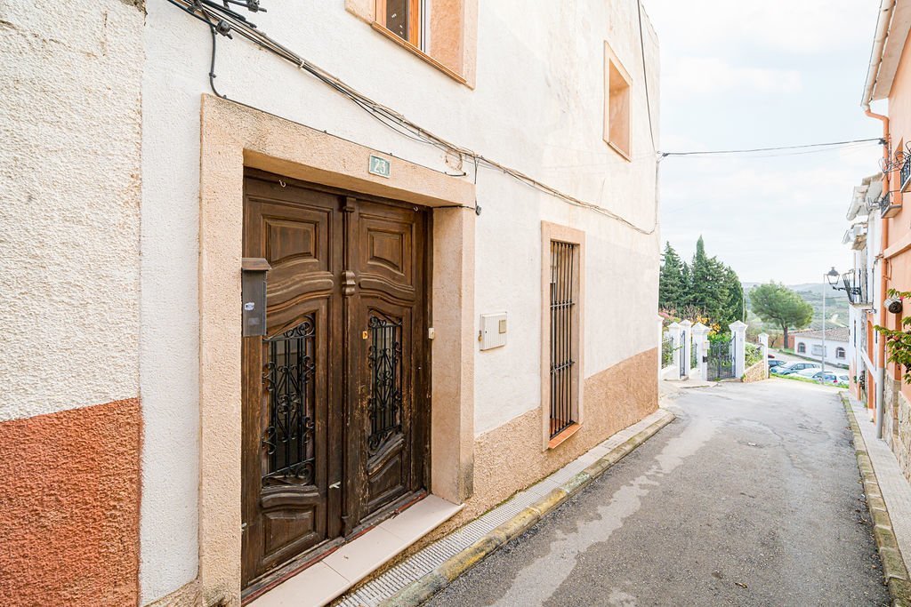 House in Alicante - view 1
