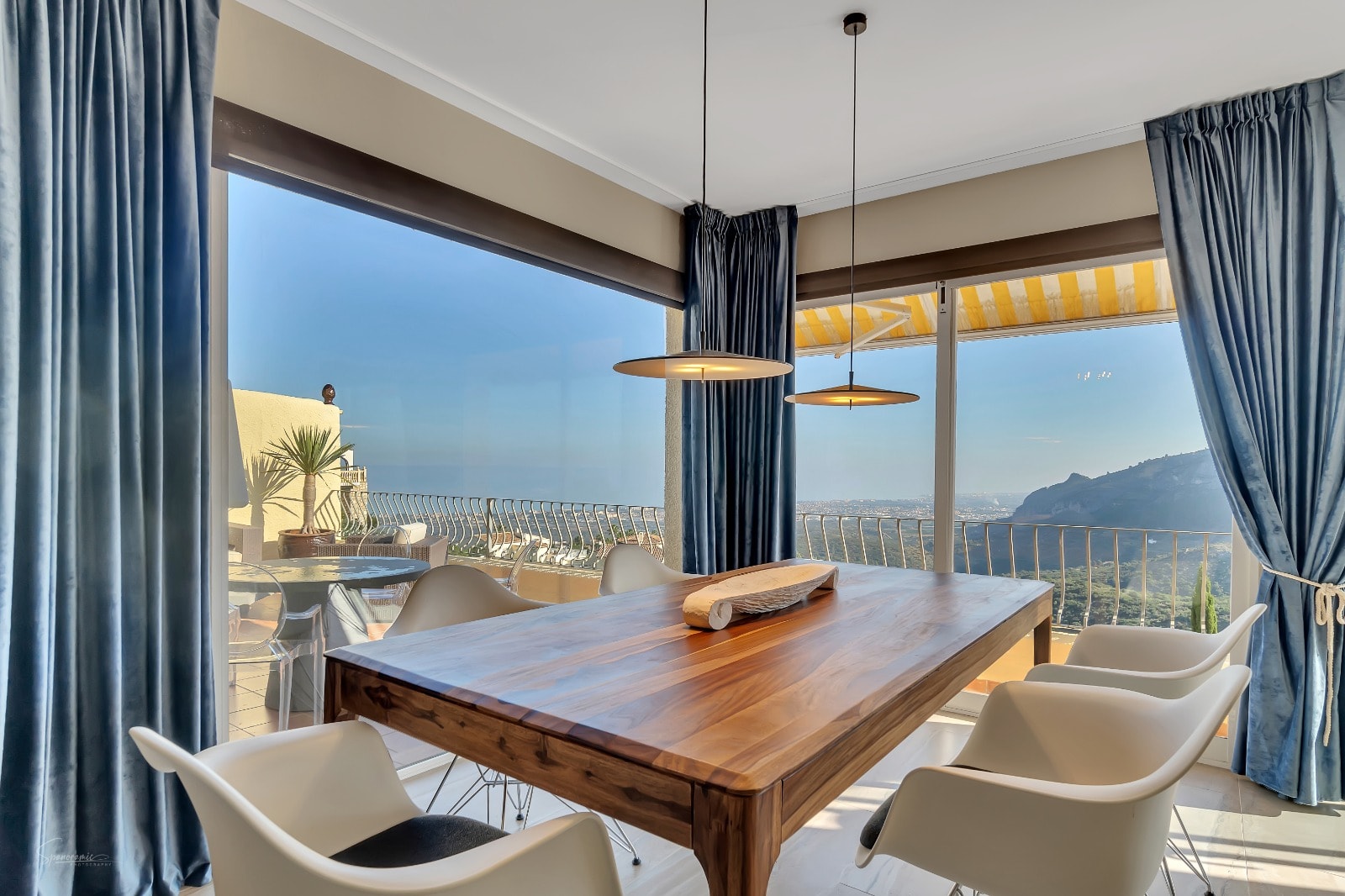 Villa in Alicante - view 1