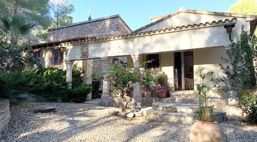 House in Alicante - view 1