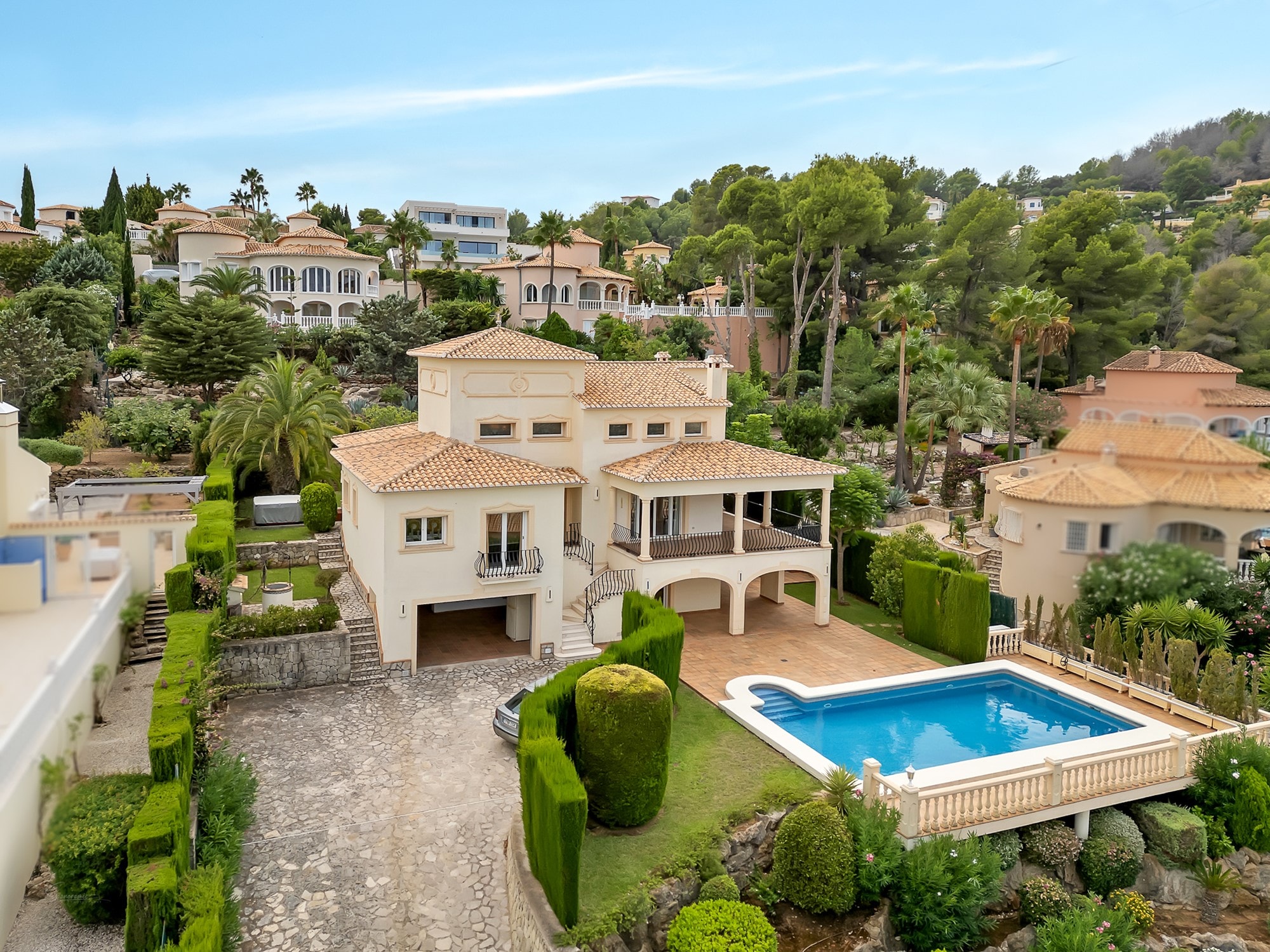 Villa in Alicante - view 1