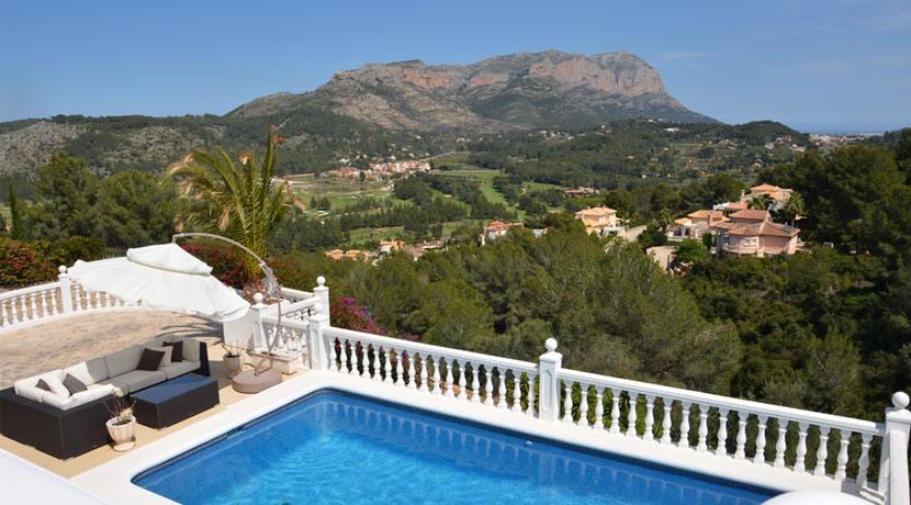 Villa in Alicante - view 1