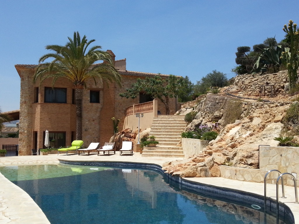 Villa in Alicante - view 1