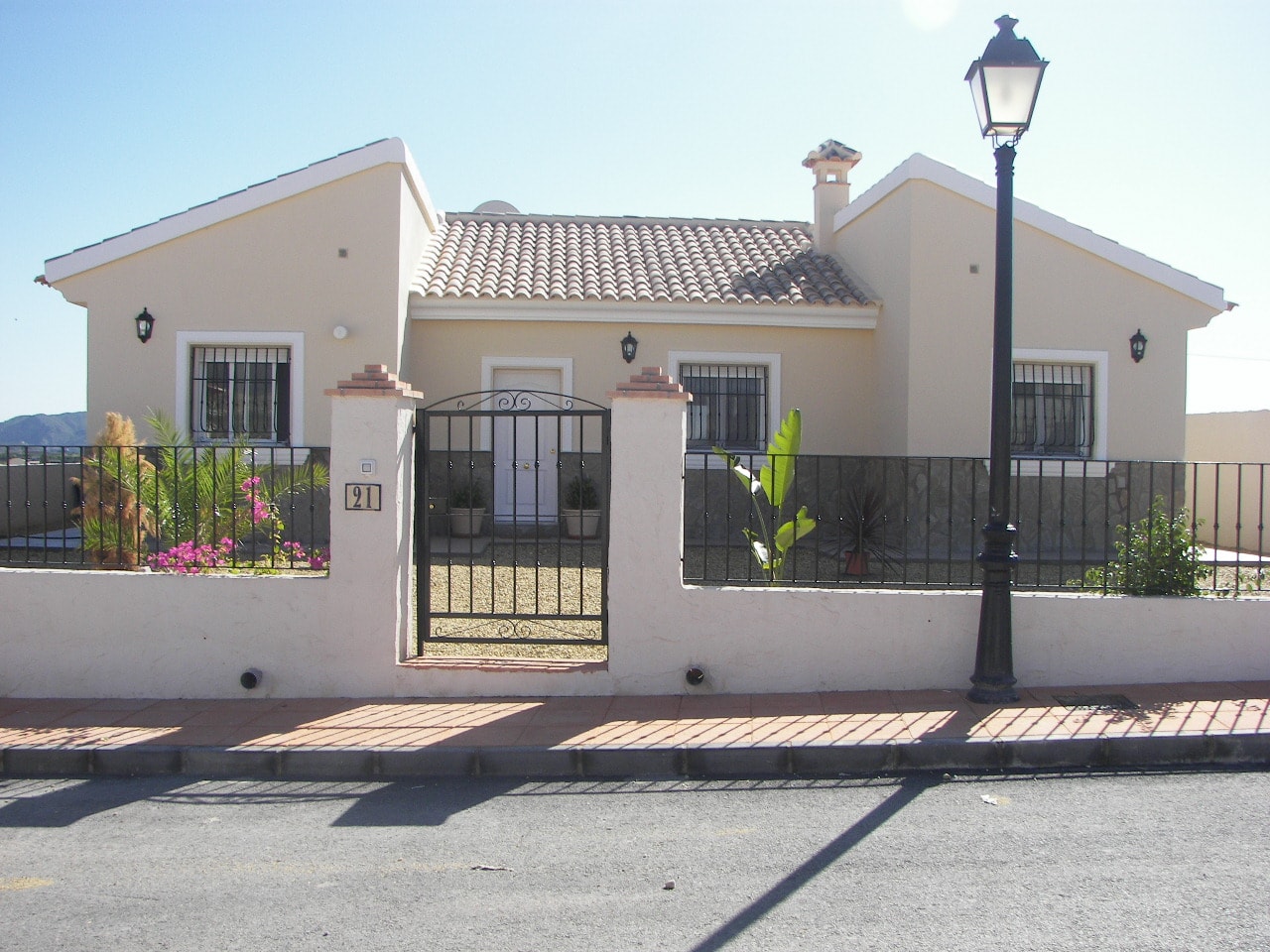 Villa in El Cucador - view 1