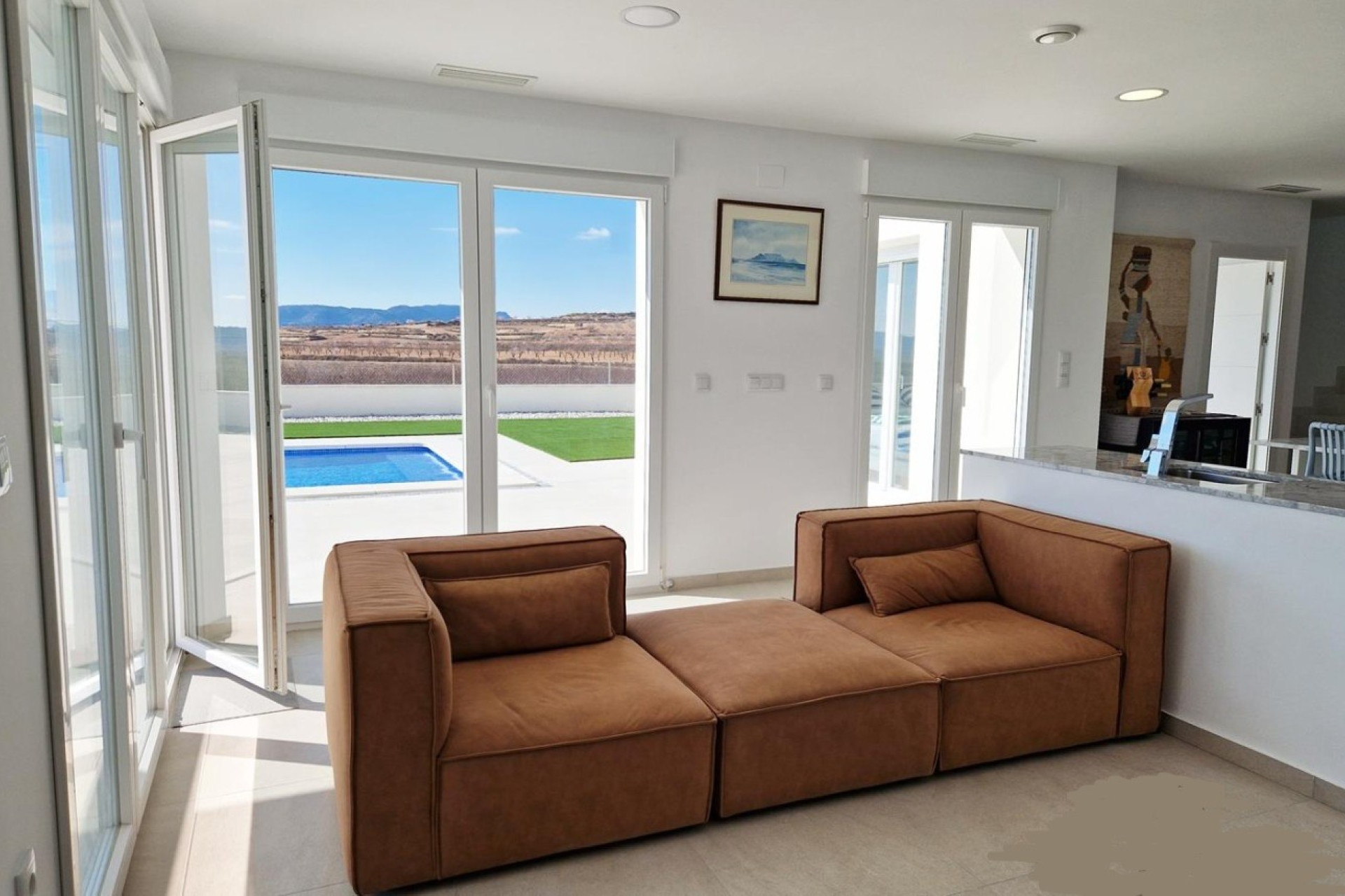 Villa in Pinoso - view 1