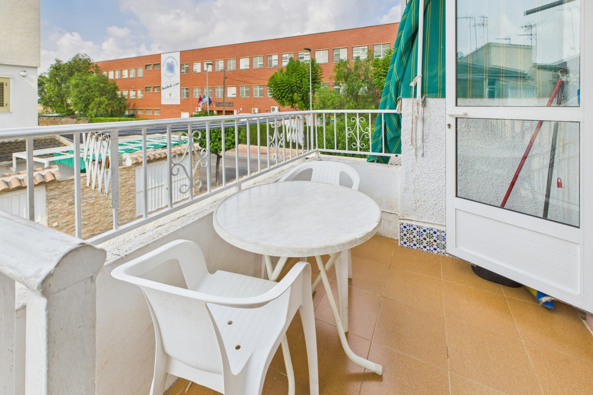 House in Los Alcazares - view 1