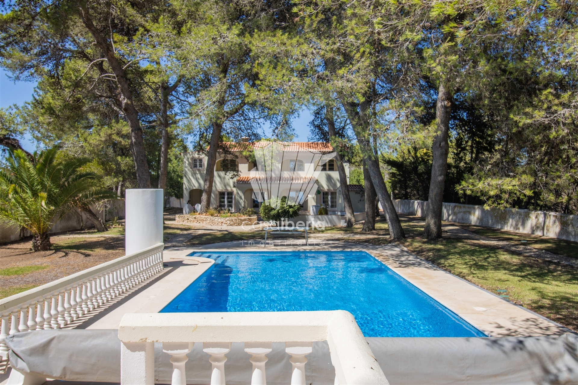 House in Lagoa - view 1