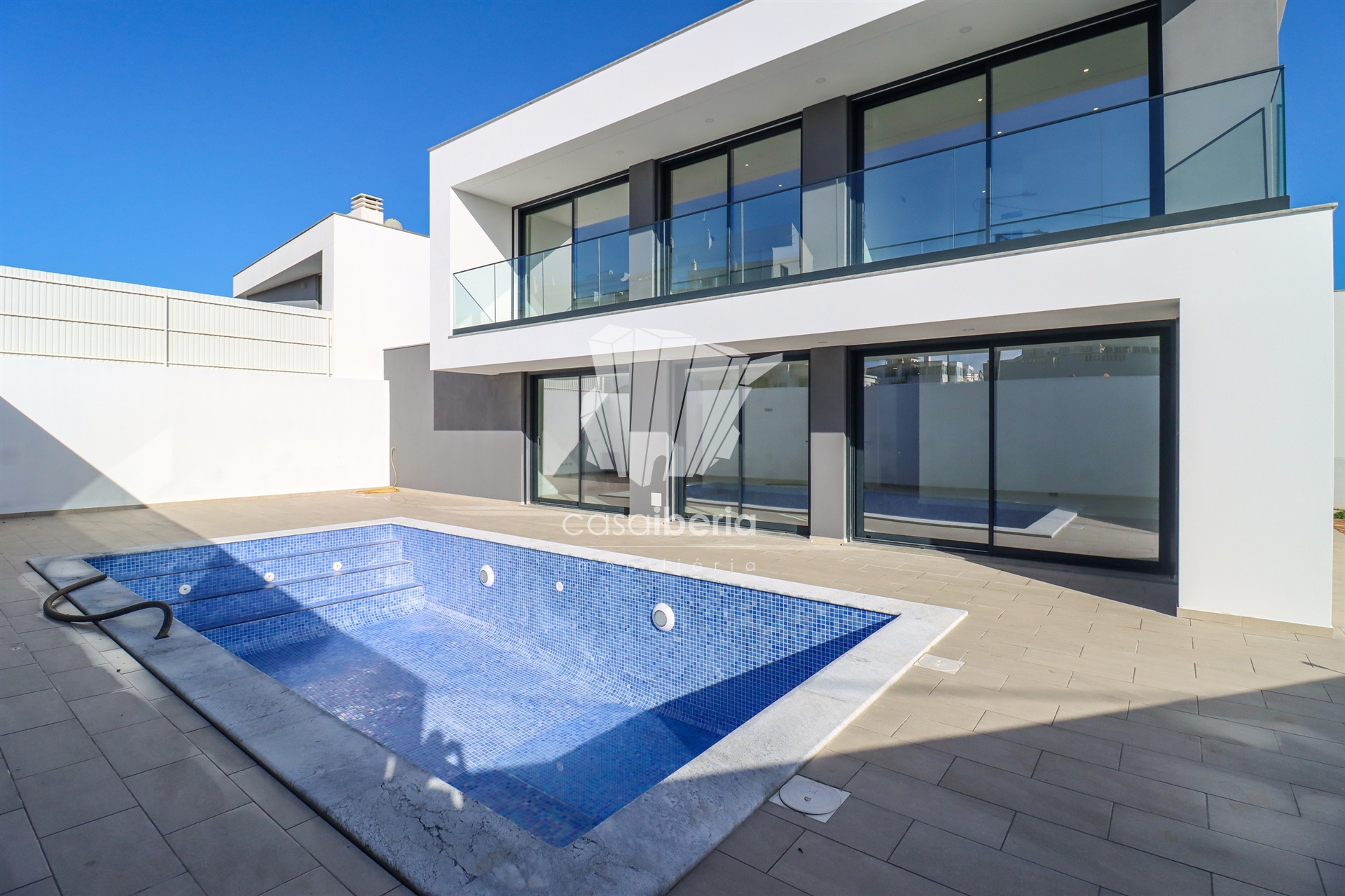 House in Parchal - view 1