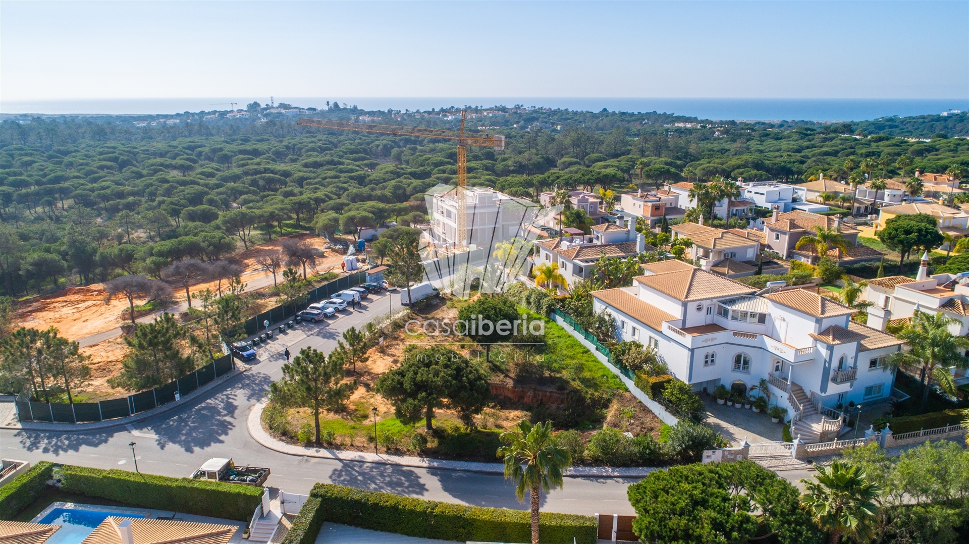 House in Almancil - view 1