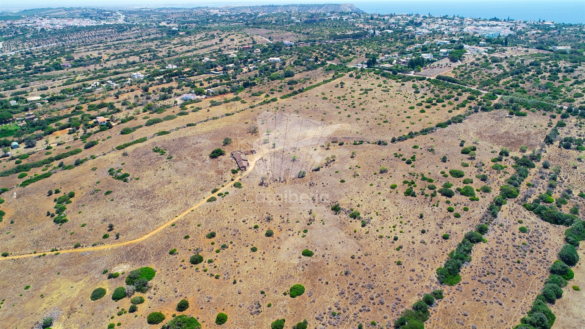 House in Almadena - view 1