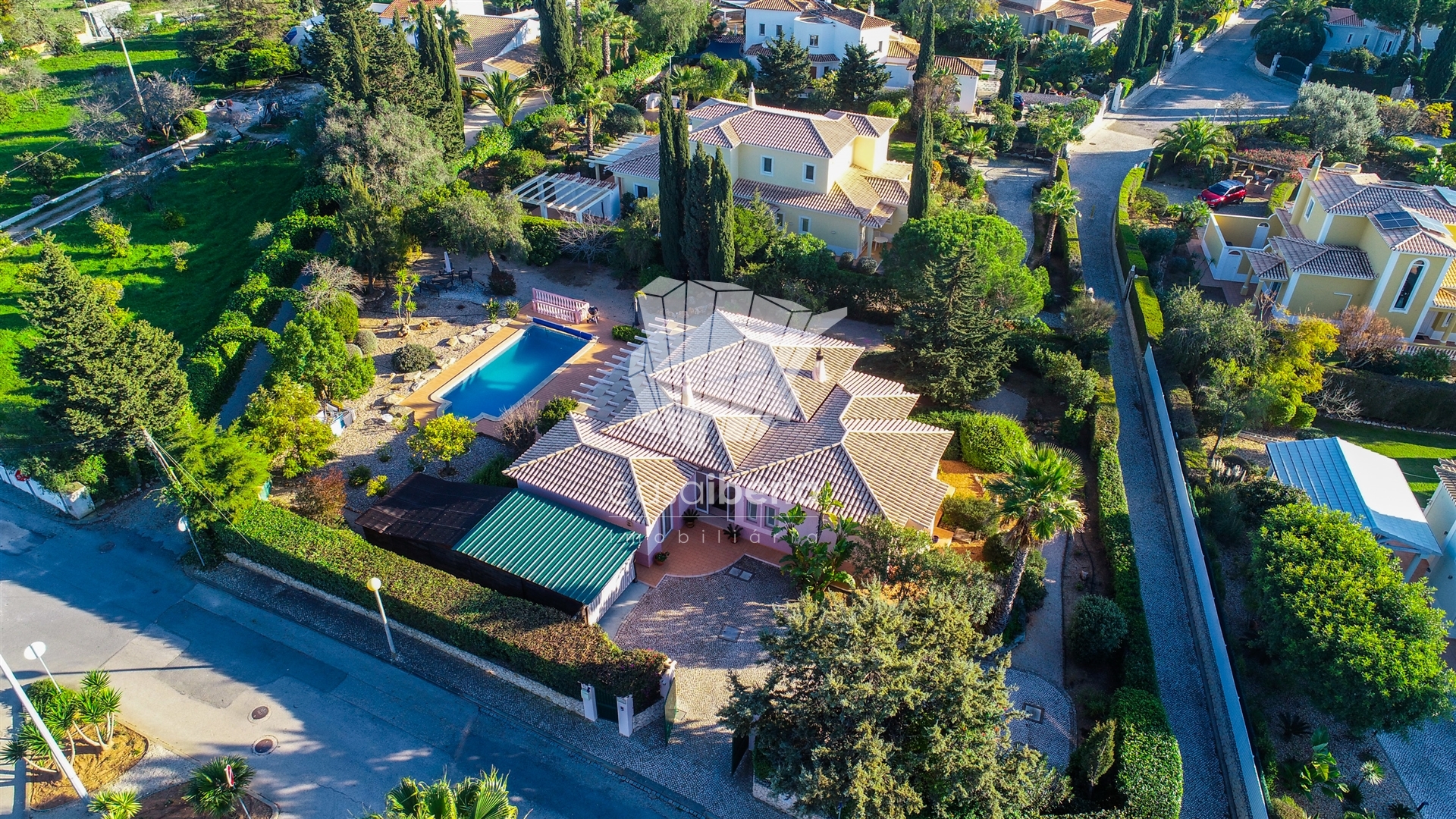 House in Lagoa - view 1