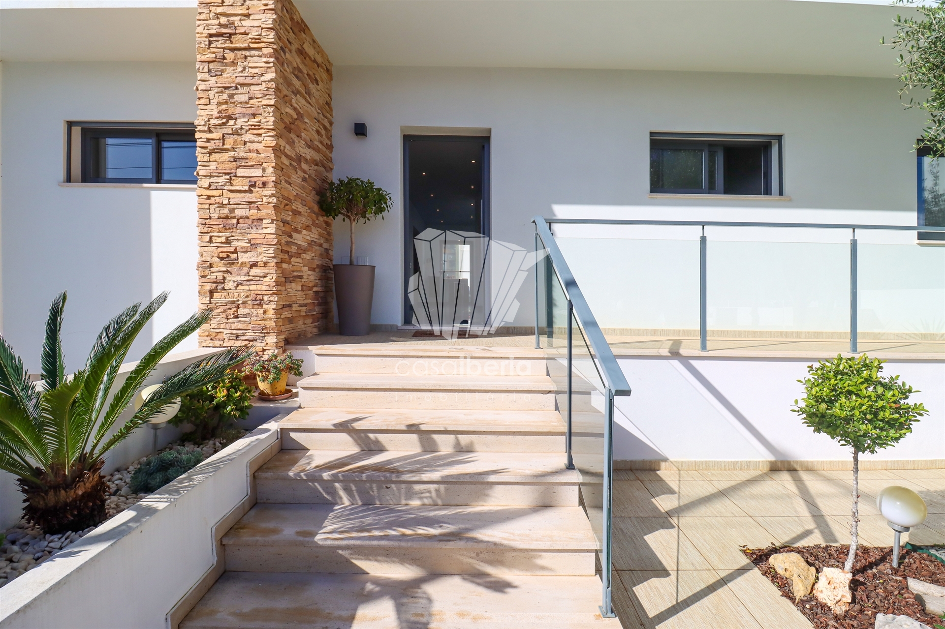 House in Parchal - view 1