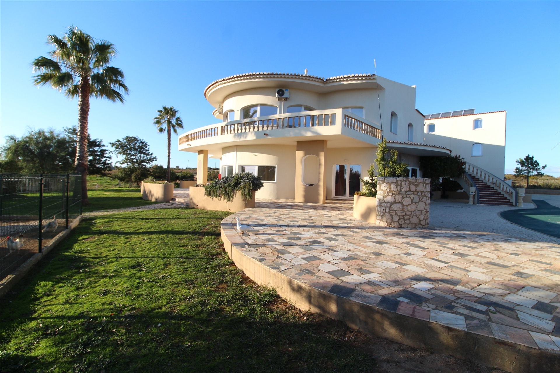 House in Almadena - view 1