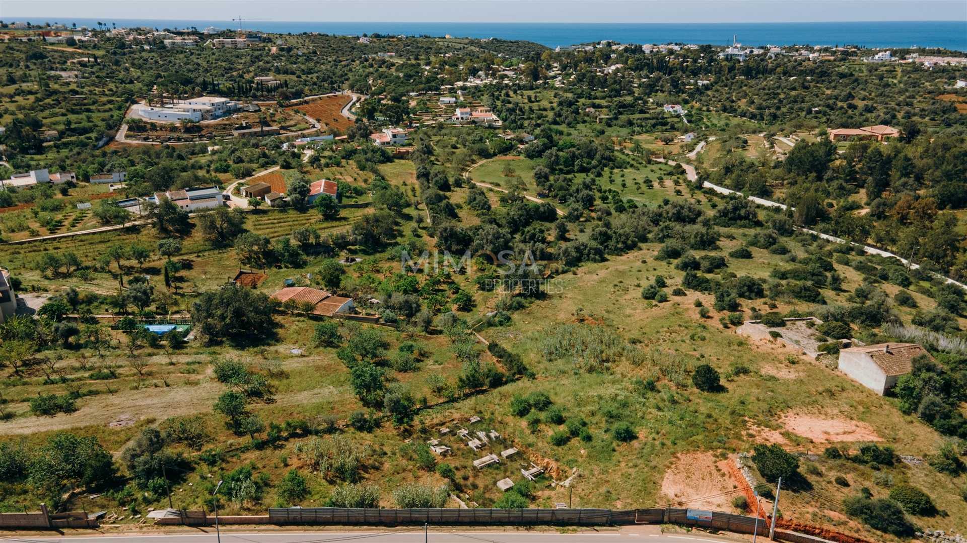 Land in Lagoa - view 1