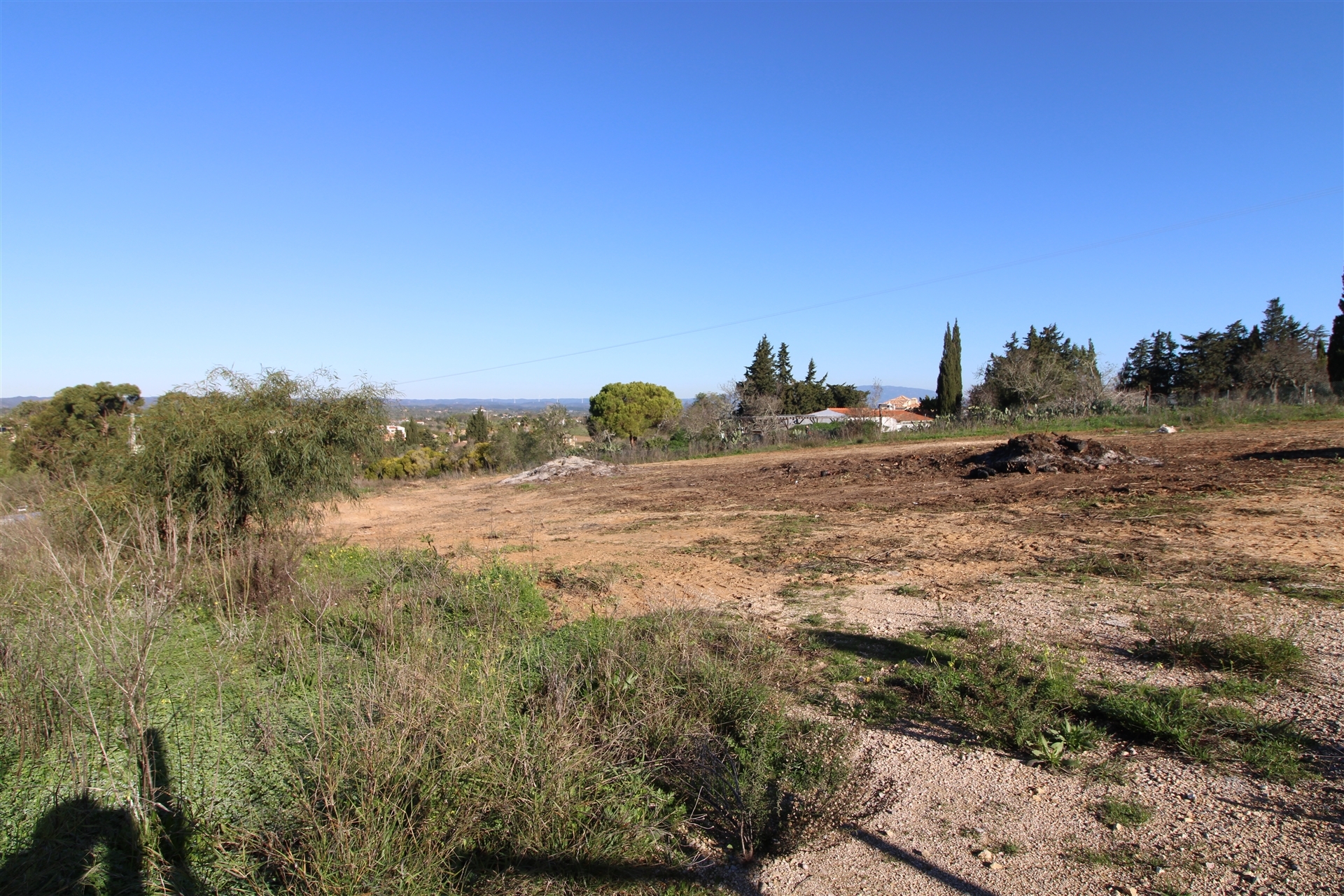 Land in Faro - view 1