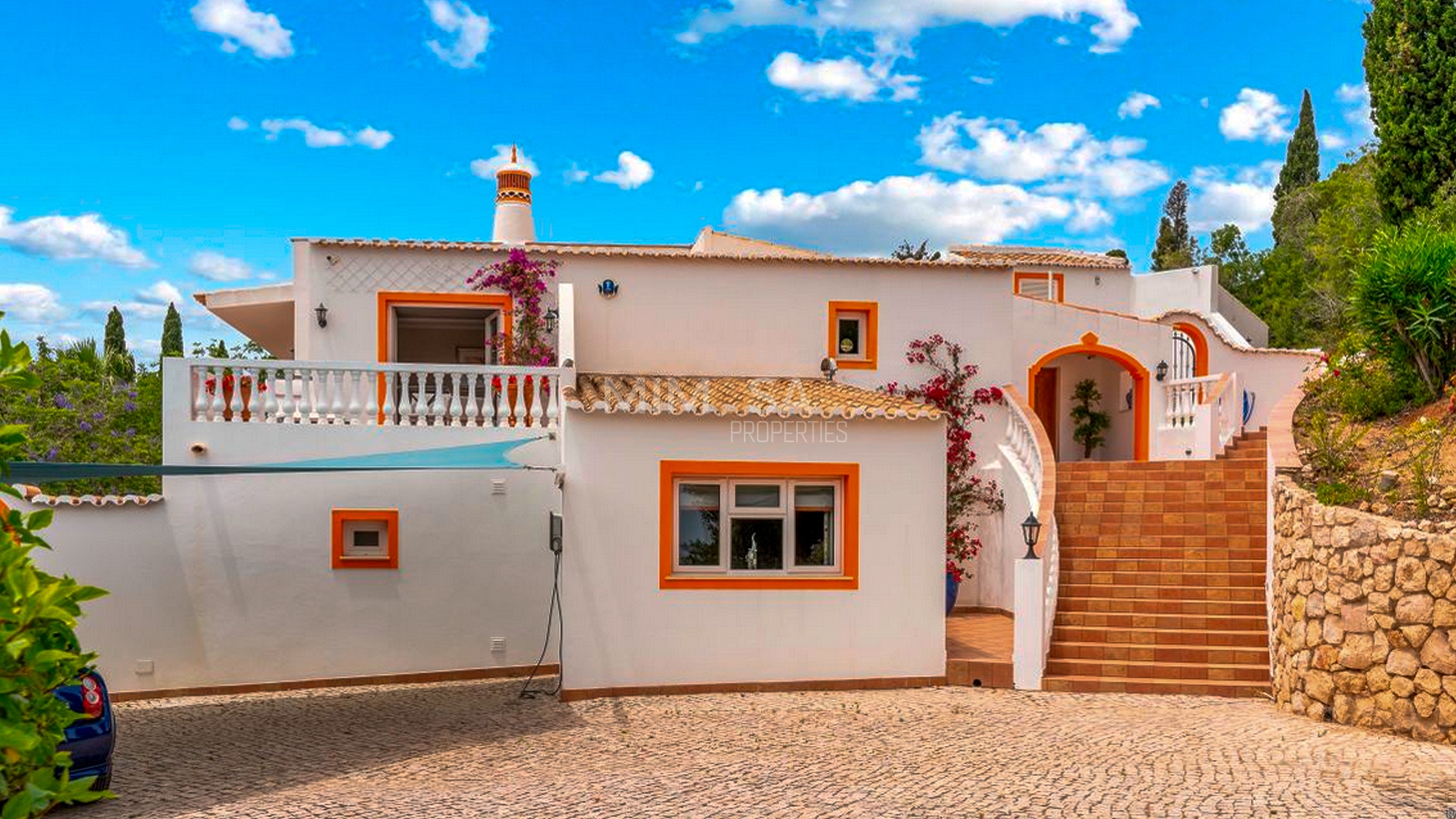 Villa in Portelas - view 1