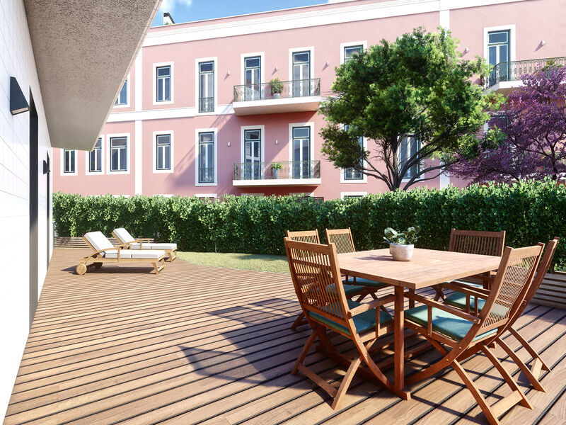 Apartment in Campolide - view 1