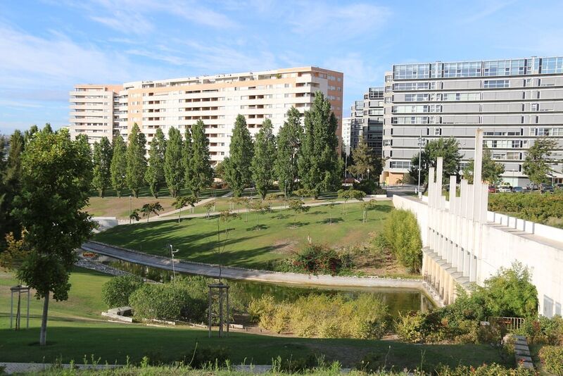 Land in Lisbon - view 1
