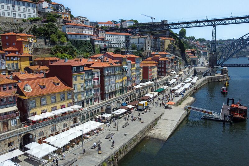 House in Senhora da Vitoria - view 1