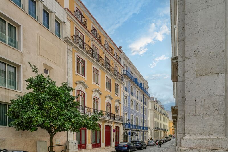House in Lisbon - view 1