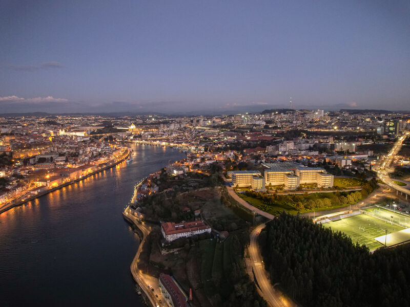 Apartment in Vila Nova de Gaia - view 1