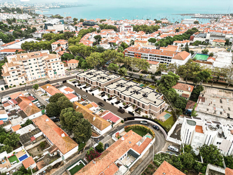 Villa in Cascais - view 1