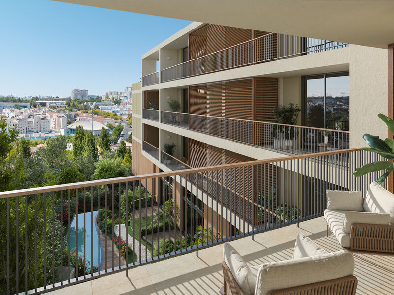 Apartment in Carnaxide - view 1