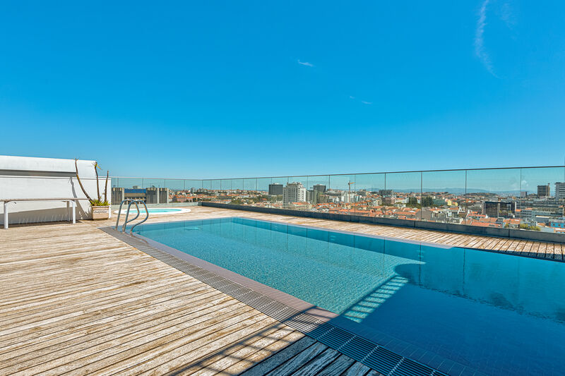 Apartment in campo pequeno - view 1