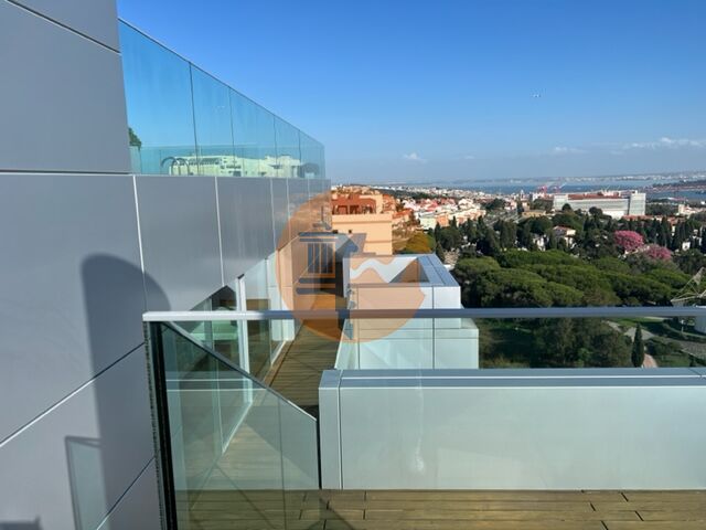 Apartment in Lisbon - view 1