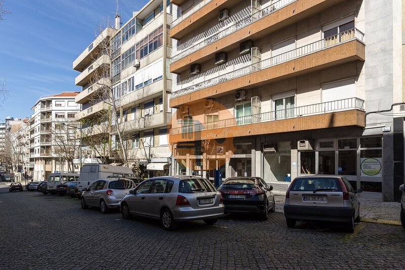 House in Lisbon - view 1
