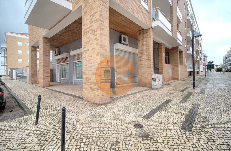 House in Vila Real de Santo Antonio - view 1