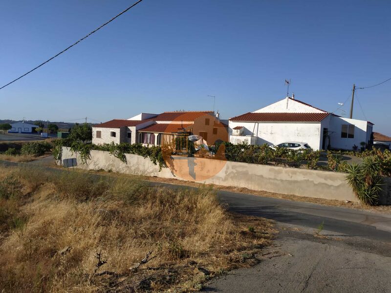 Villa in Azinhal - view 1