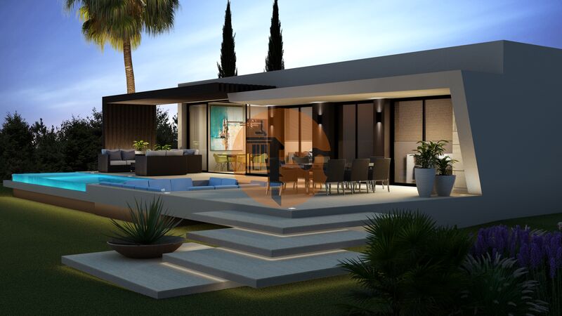 Villa in Azinhal - view 1