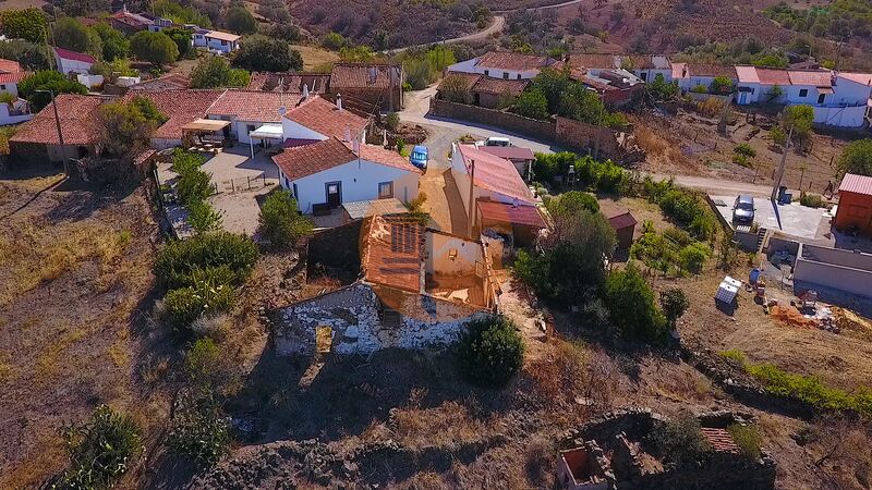 Villa in Azinhal - view 1