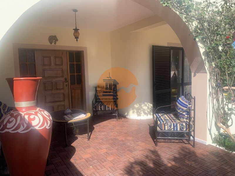Villa in Quarteira - view 1
