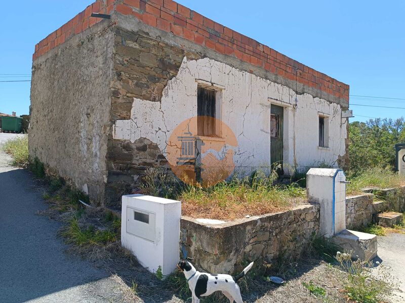 Villa in Azinhal - view 1