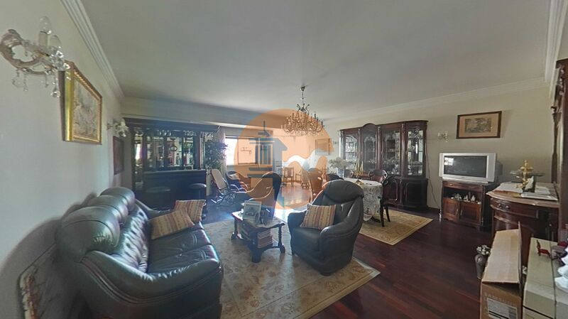 Apartment in campo pequeno - view 1
