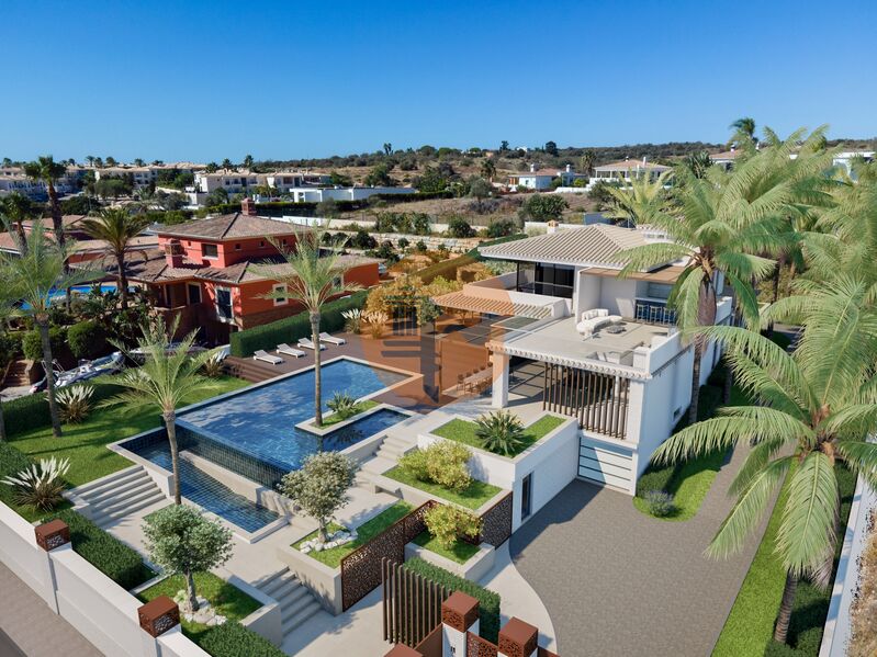 Villa in Lagos - view 1