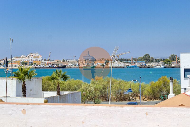 Villa in Hortas - view 1
