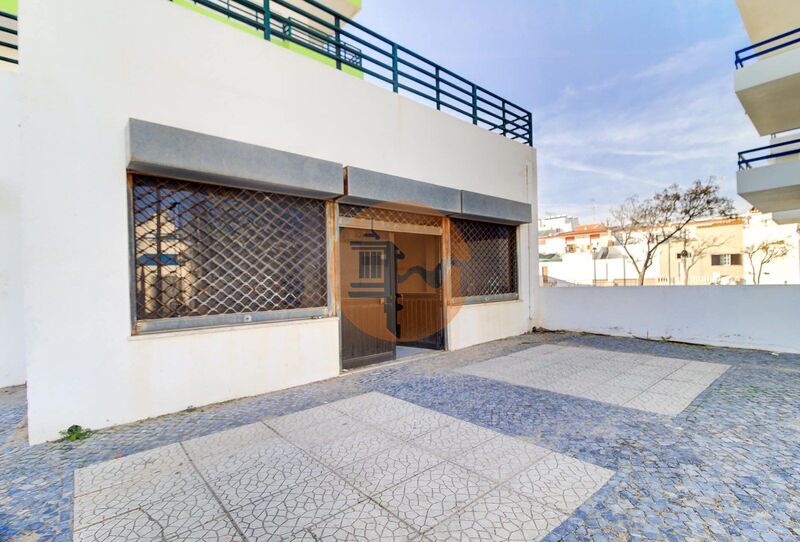House in Monte Gordo - view 1