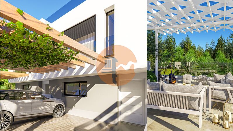 Villa in Carrazedo de Montenegro - view 1