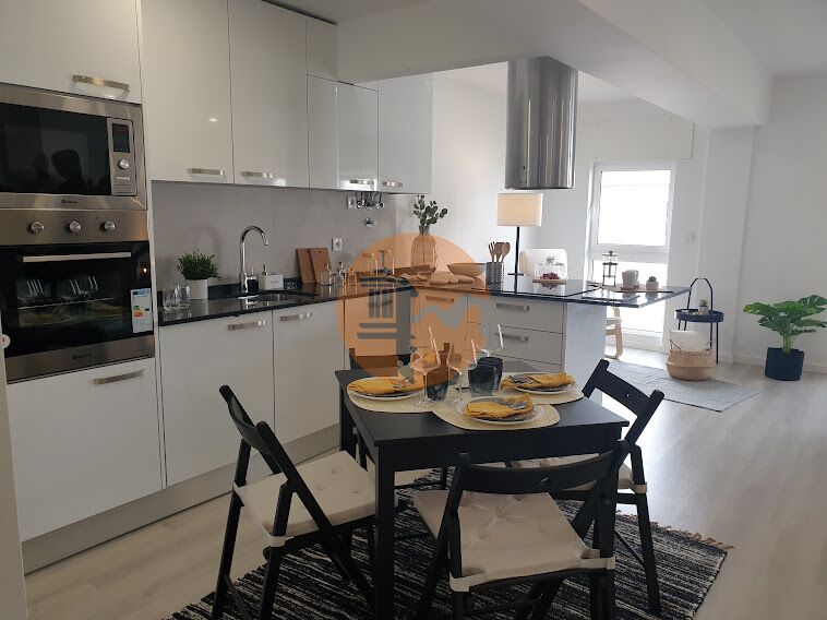 Apartment in Carnide - view 1