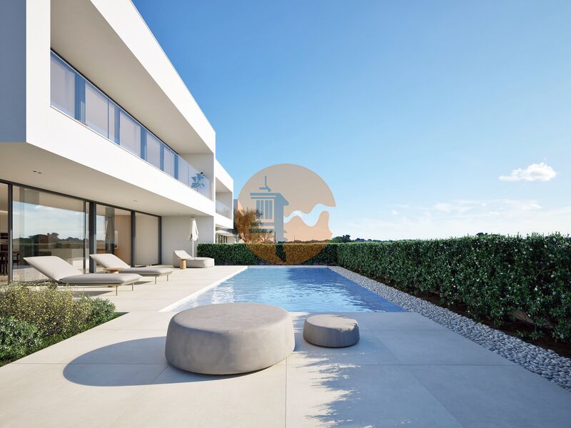 Villa in Lagos - view 1
