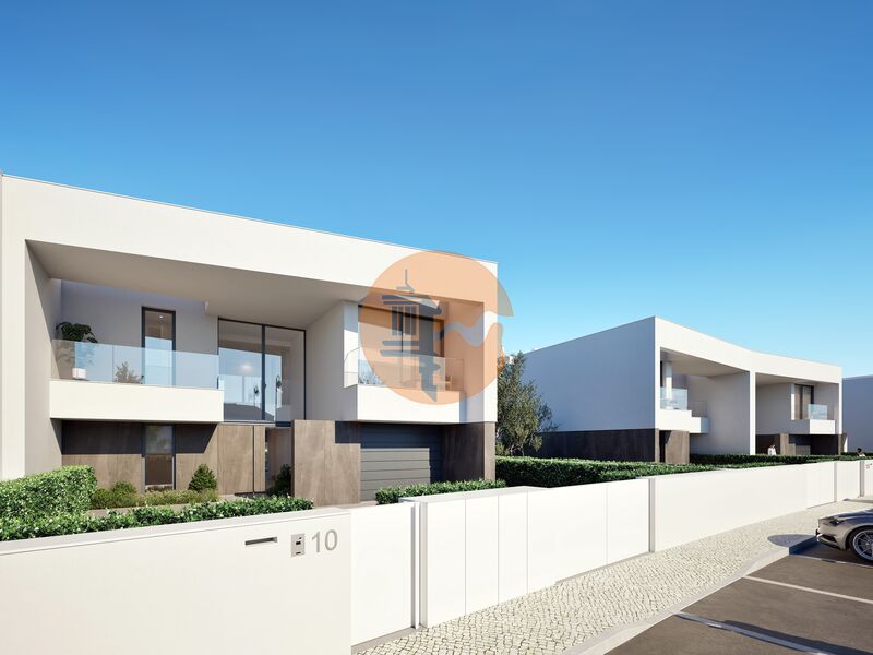 Villa in Lagos - view 1