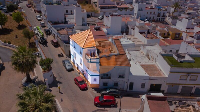 Villa in Hortas - view 1
